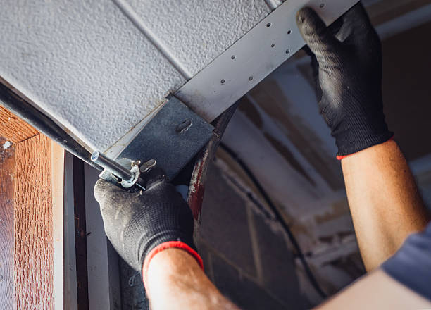 Reliable Garage Door Spring Repair contractor in Lauderdale Lakes, WI by Garage Doors Repair Pro